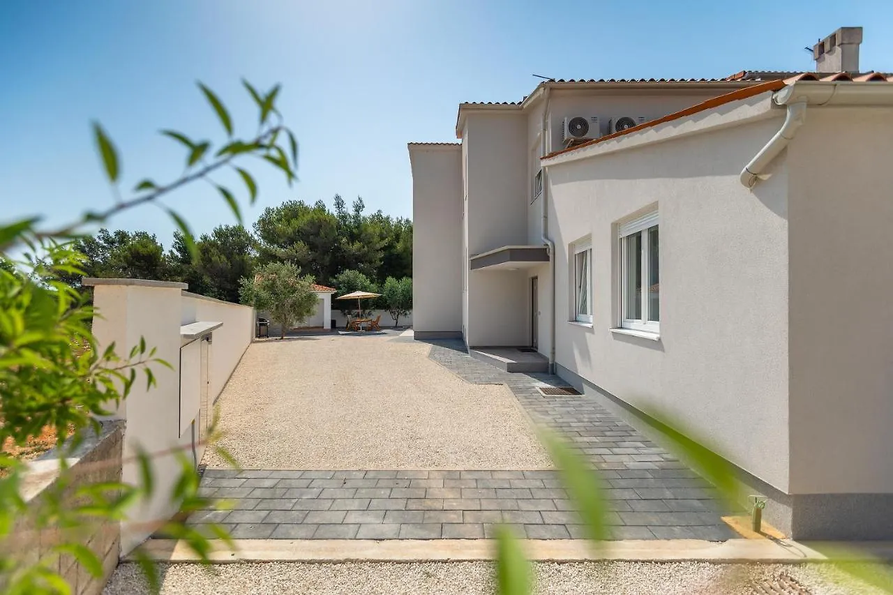 Apartments Medulin 2217 Croatia