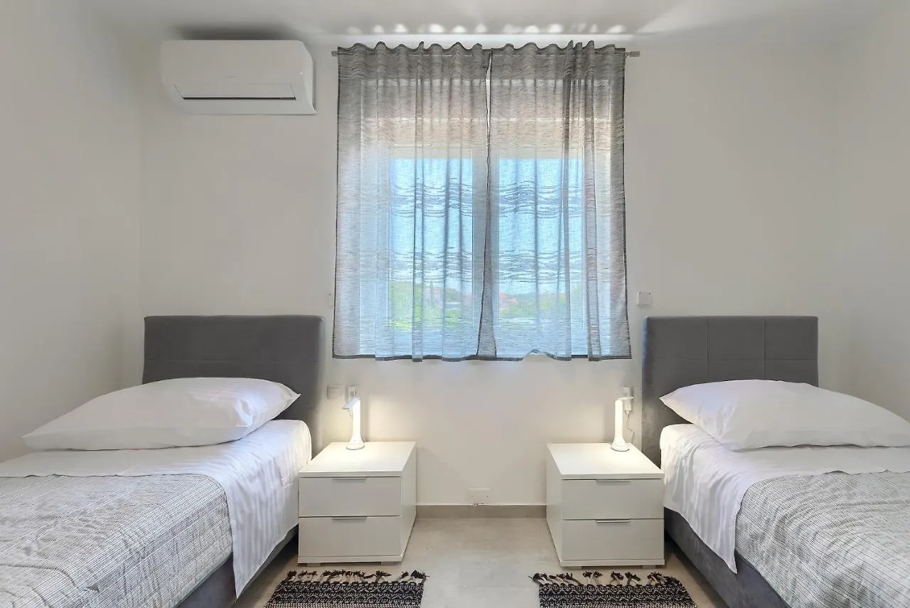 Apartments Medulin 2217 Croatia