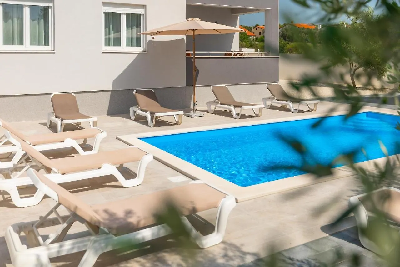 Apartments Medulin 2217
