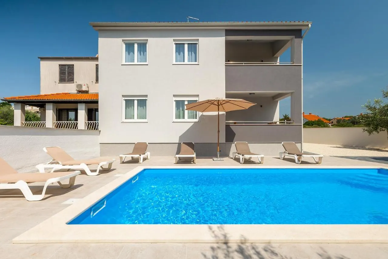 Apartments Medulin 2217