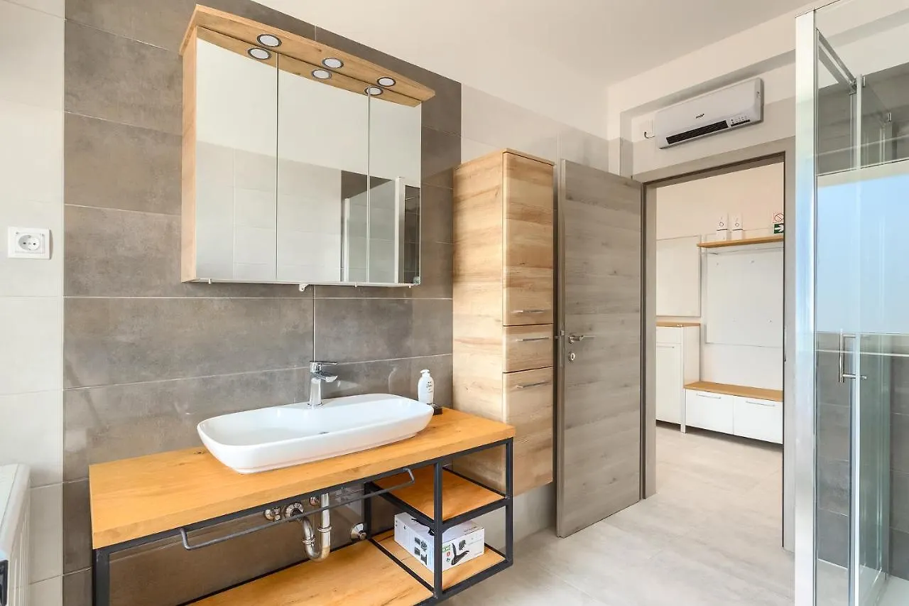 Apartments Medulin 2217