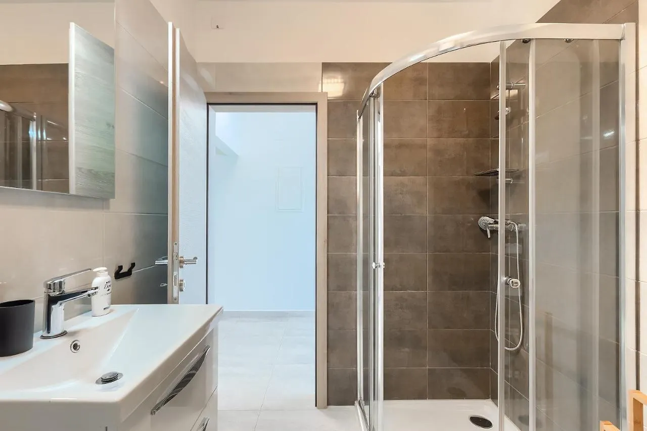 Apartments Medulin 2217