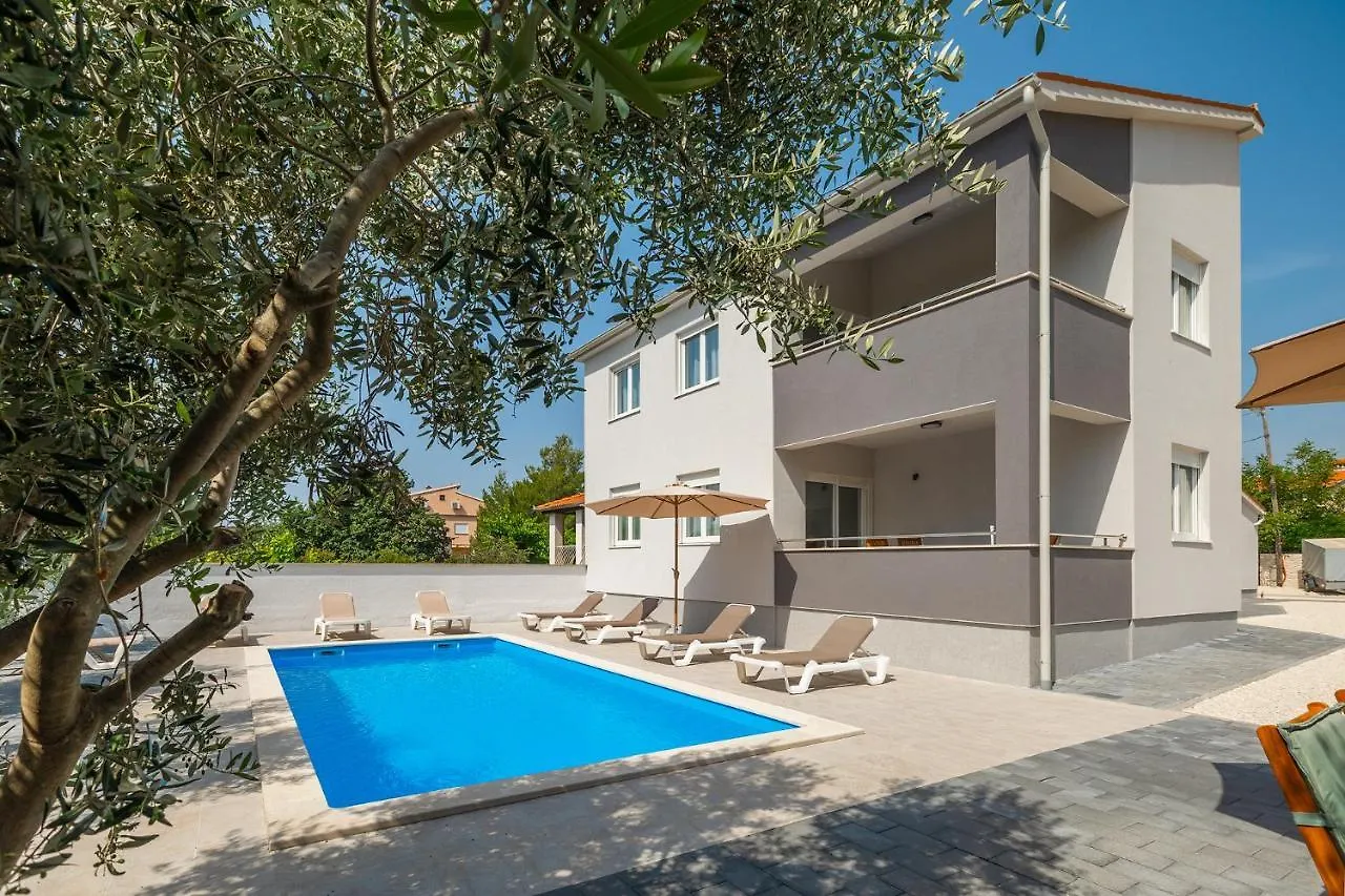 Apartments Medulin 2217 Croatia