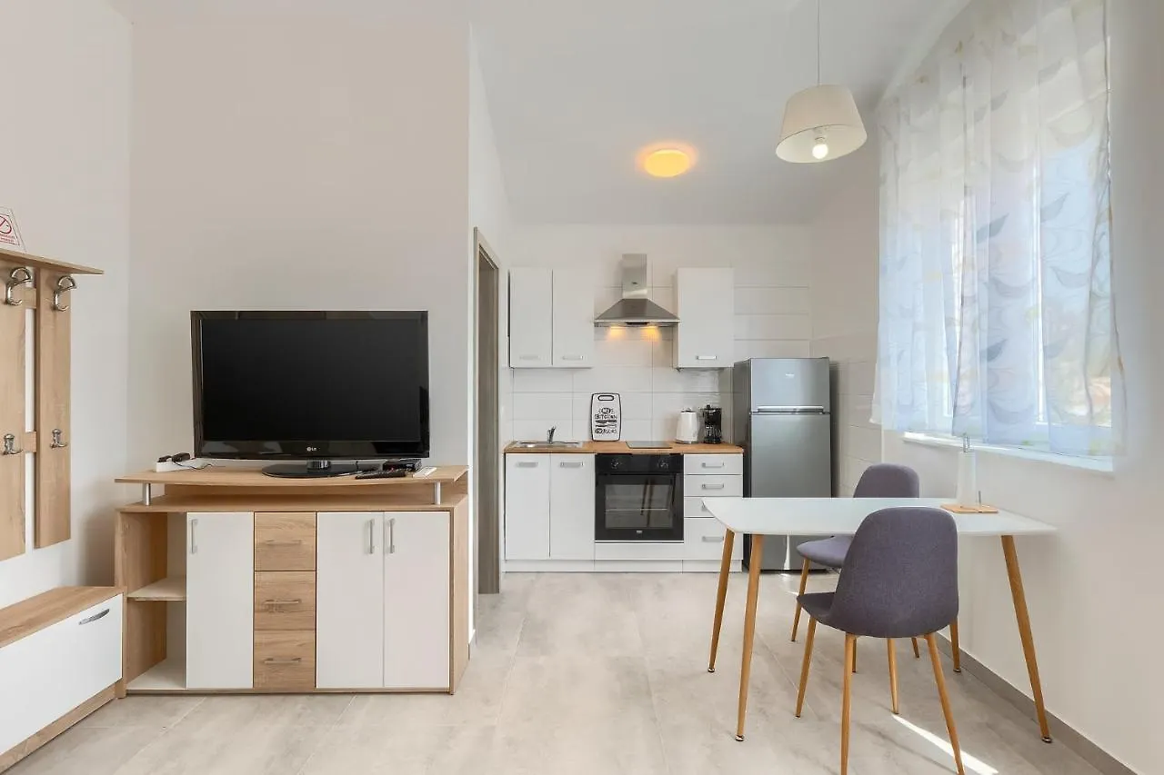Apartments Medulin 2217