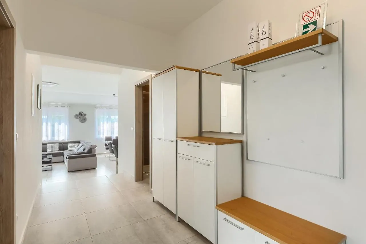 Apartments Medulin 2217